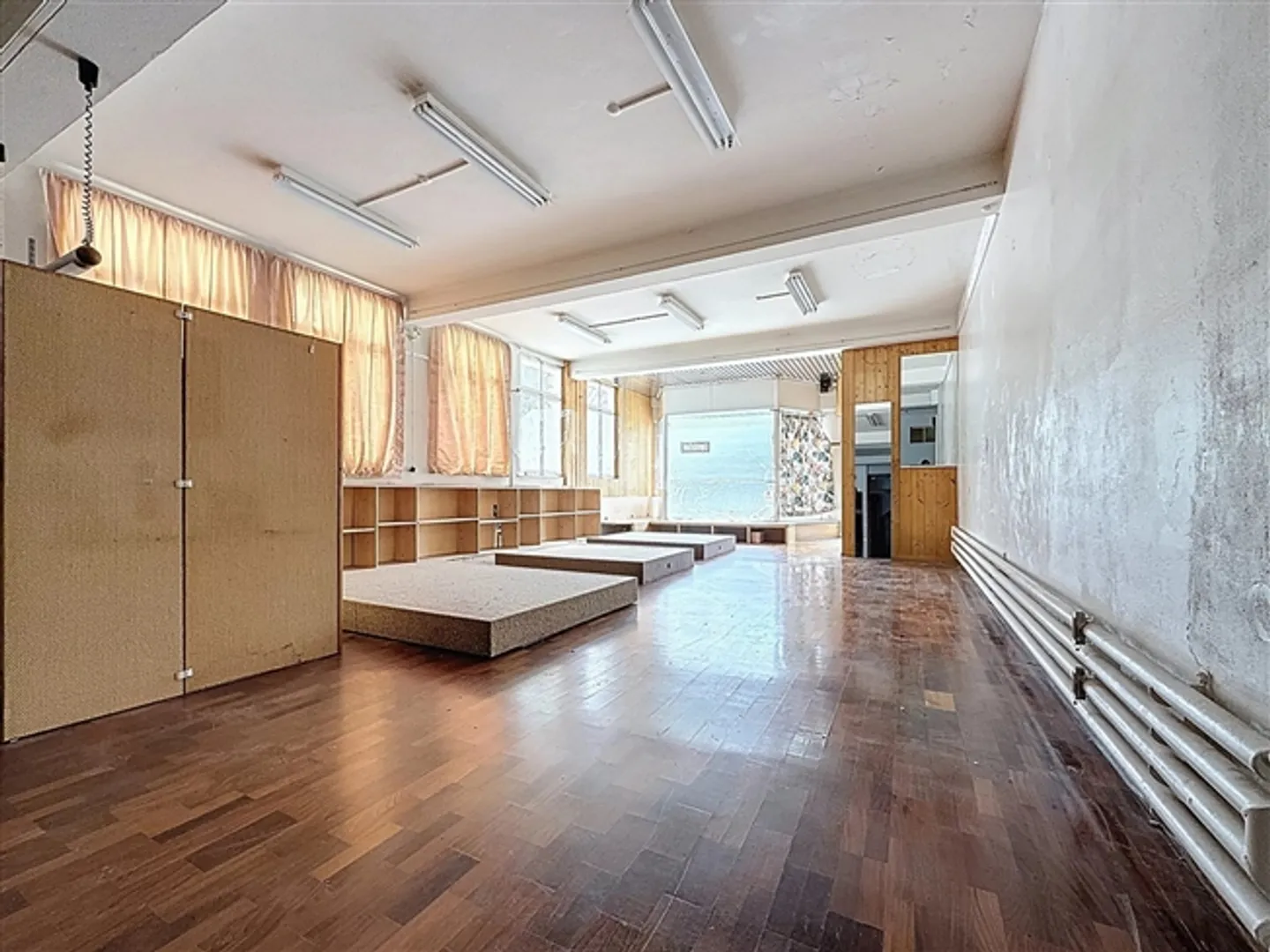 For Rent - Modular Office Spaces of More than 315 m² in Sierre - Photo 7 of 18