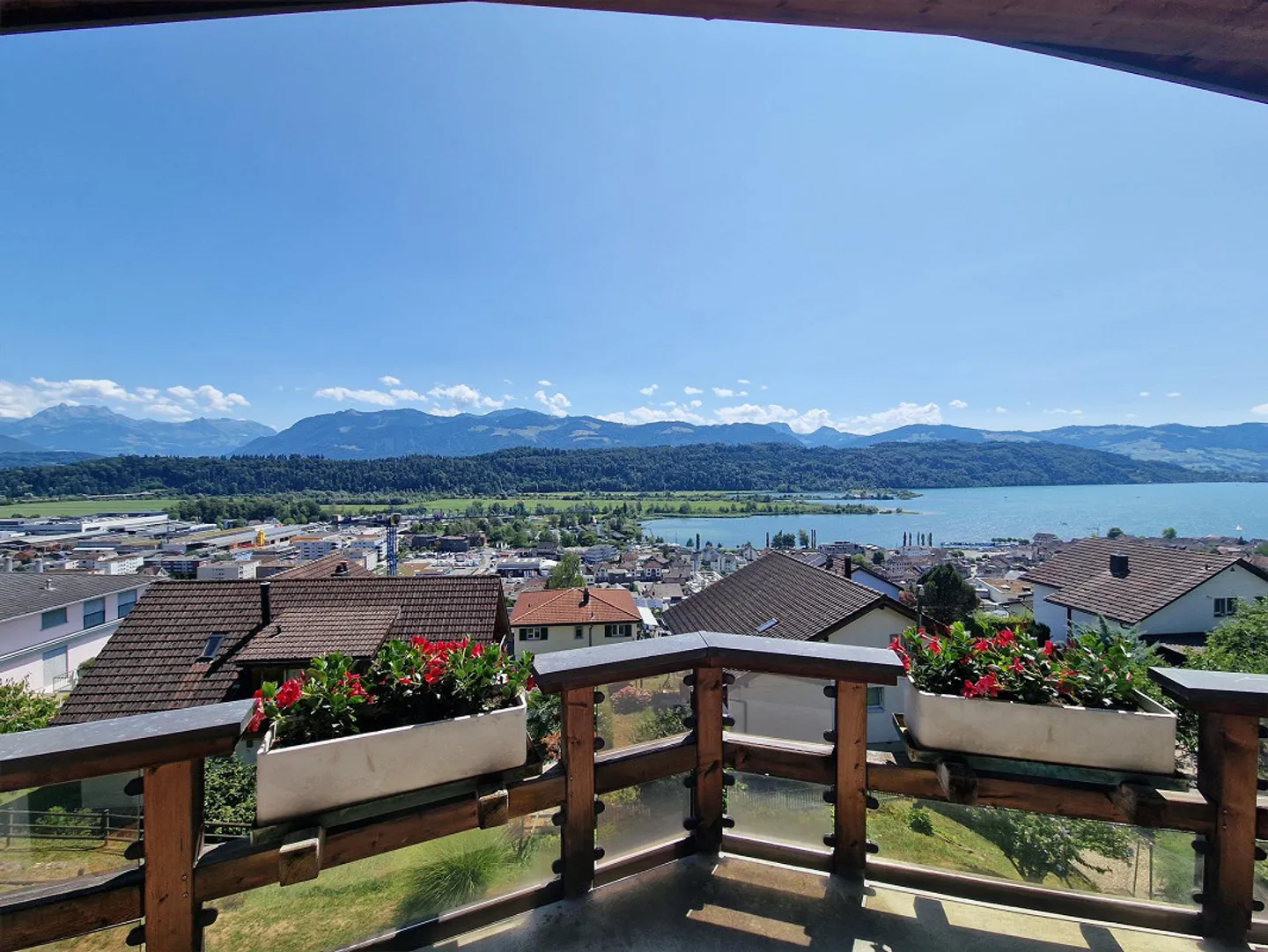 5.5 Room House in the Most Beautiful Location with Lake and Mountain View - Photo 6 of 26