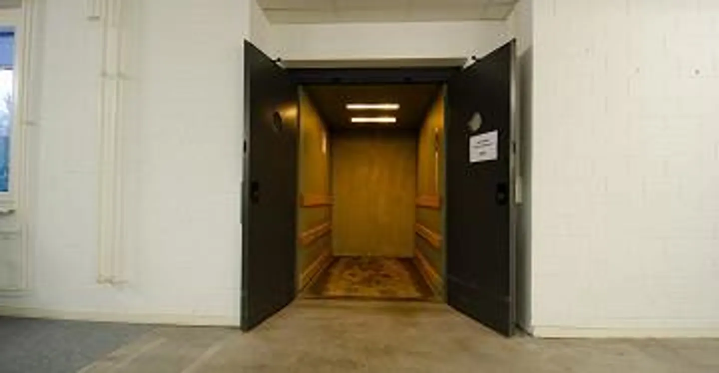 gewerbeflächen in diversen Grössen zu vermieten - Foto 6 von 10