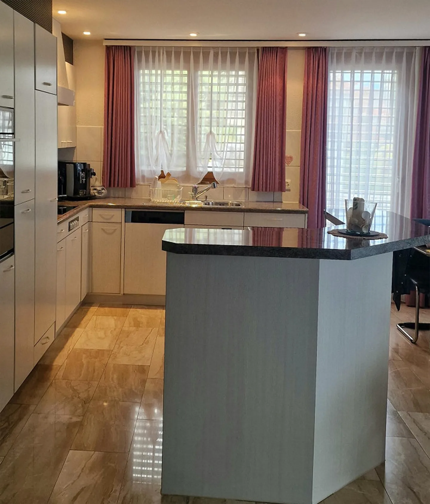 5.5 Room House in the Most Beautiful Location with Lake and Mountain View - Photo 11 of 26