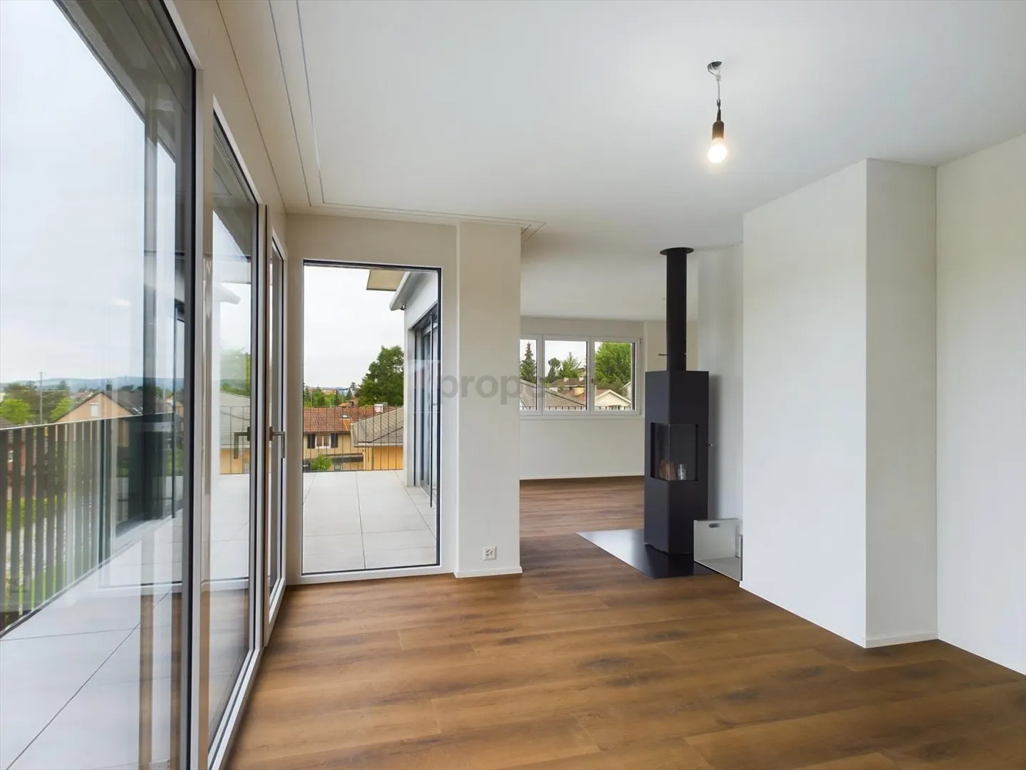Apartment for rent - Photo 5 of 10