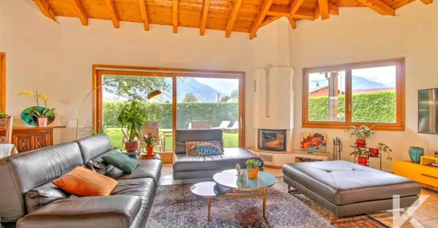 Charmante Villa mit schönem Außenbereich - Foto 5 von 13