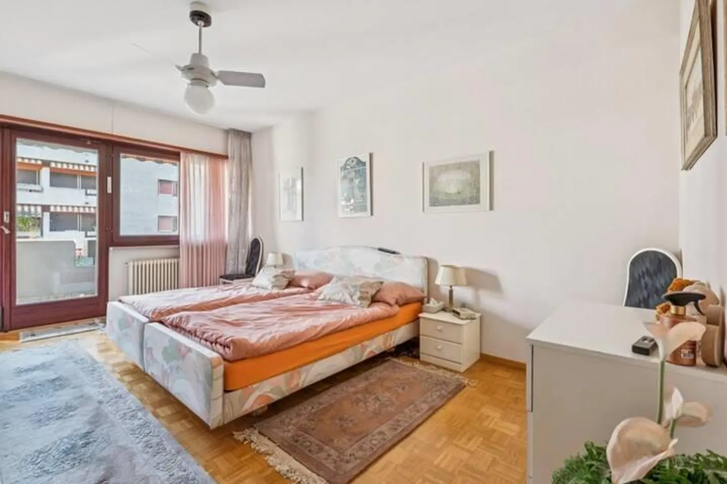 Charming Apartment with Mountain View - Photo 6 of 9