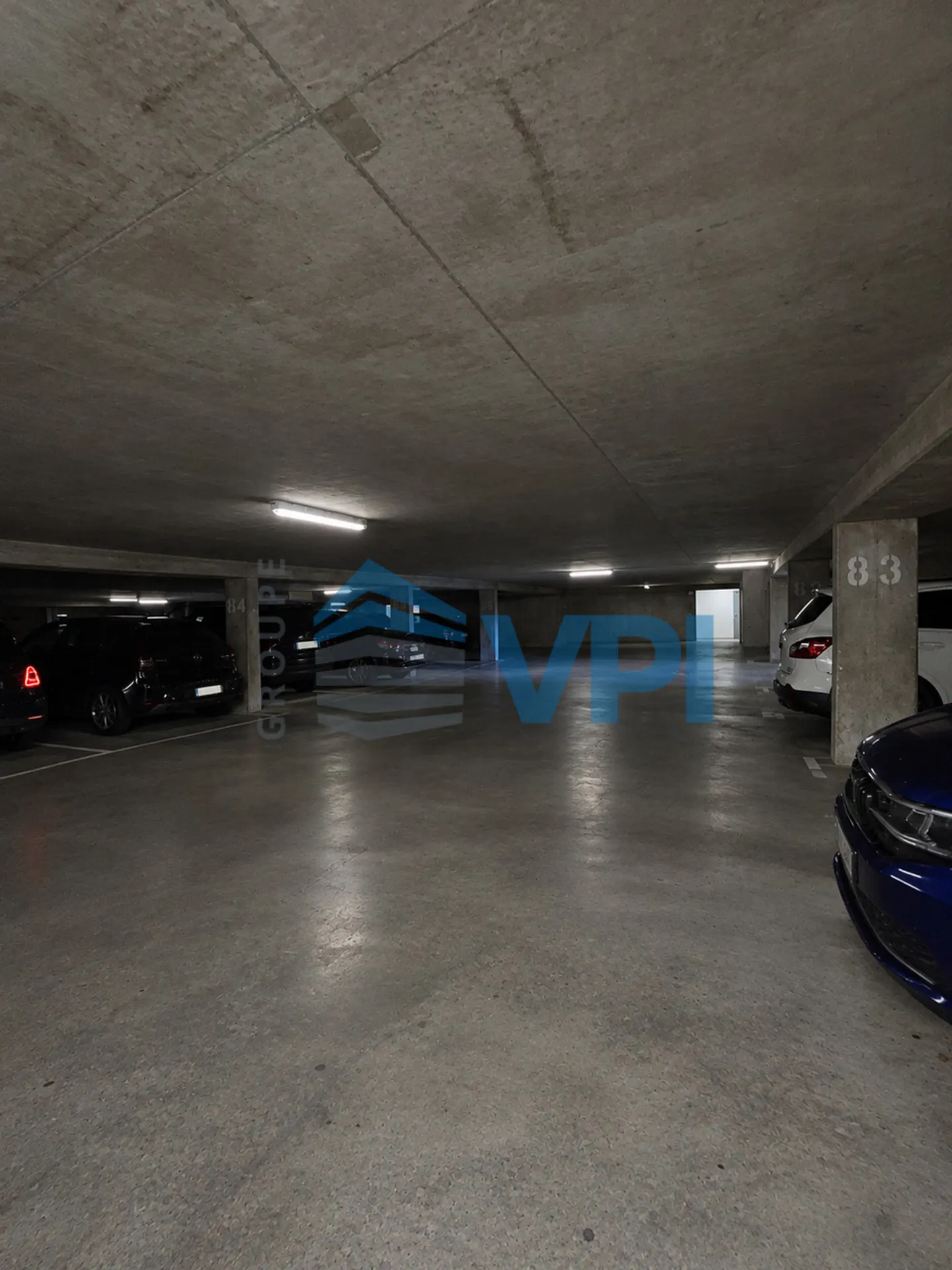Parcheggio interno - Foto 2 di 2
