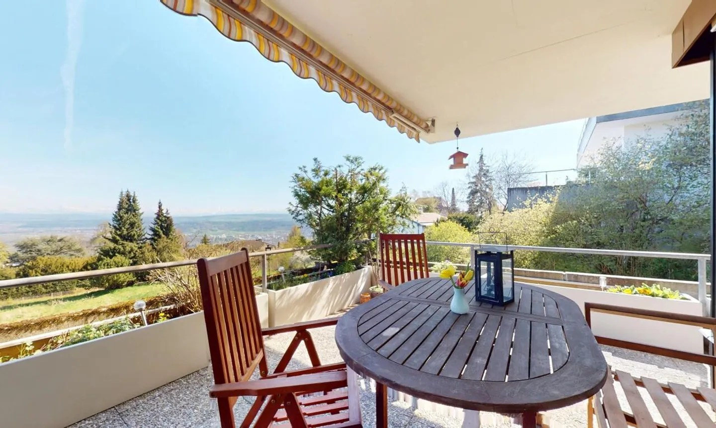 Beautiful terrace apartment with magnificent view in Evilard - Photo 12 of 13