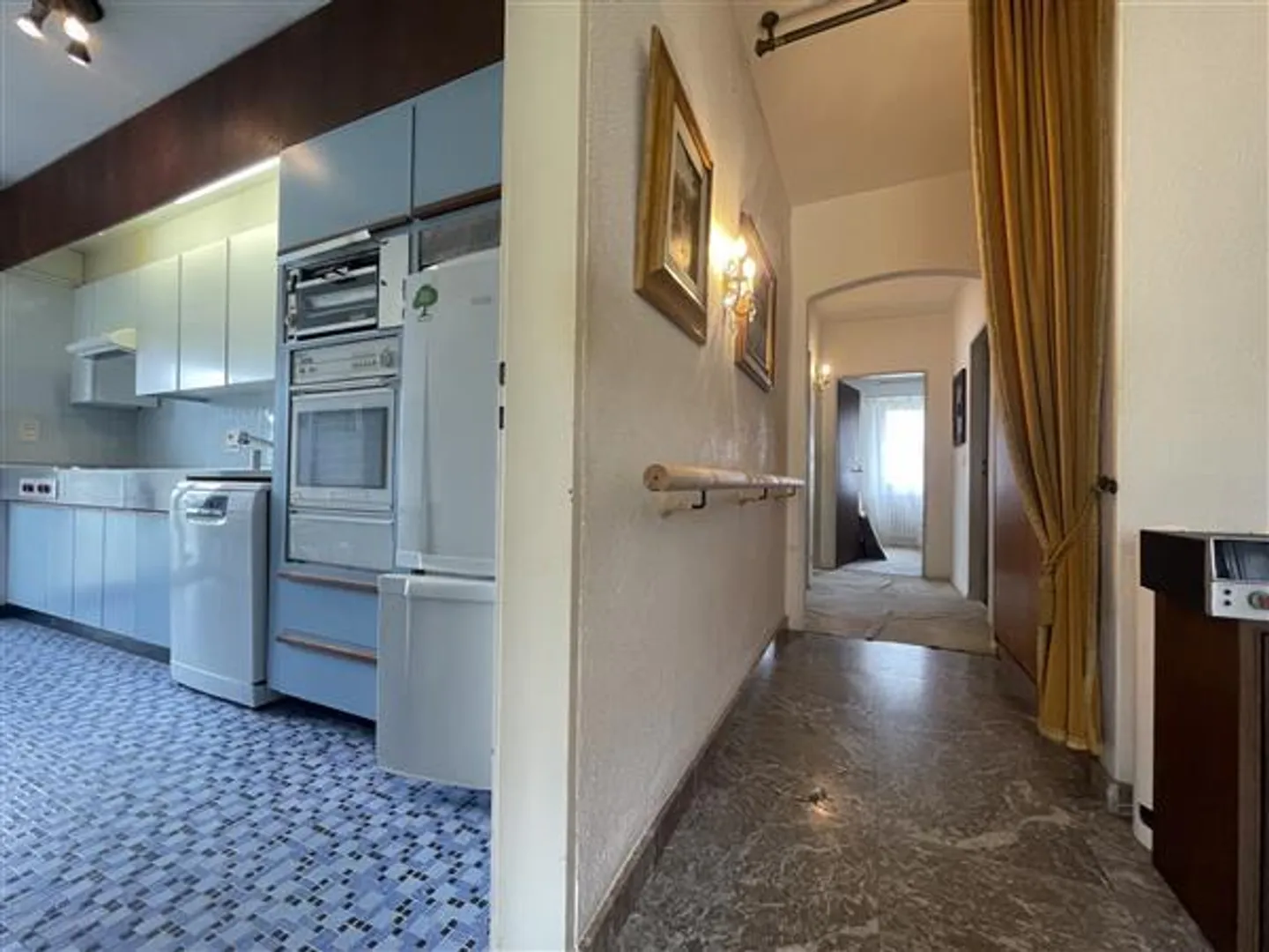 Davesco-Soragno: Casa con 8,5 stanze - Foto 7 di 13