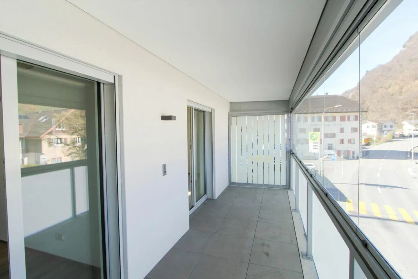 Neuwertige 2.5 Zimmerwohnung im Dachgeschoss - Foto 5 di 6