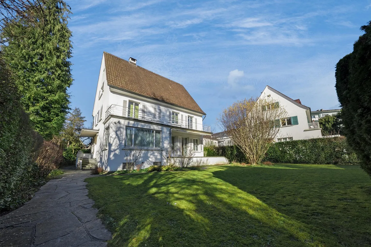 Maison résidentielle de 7½ pièces - Vieille villa (1928) dans une zone résidentielle haut de gamme - Photo 1 sur 29