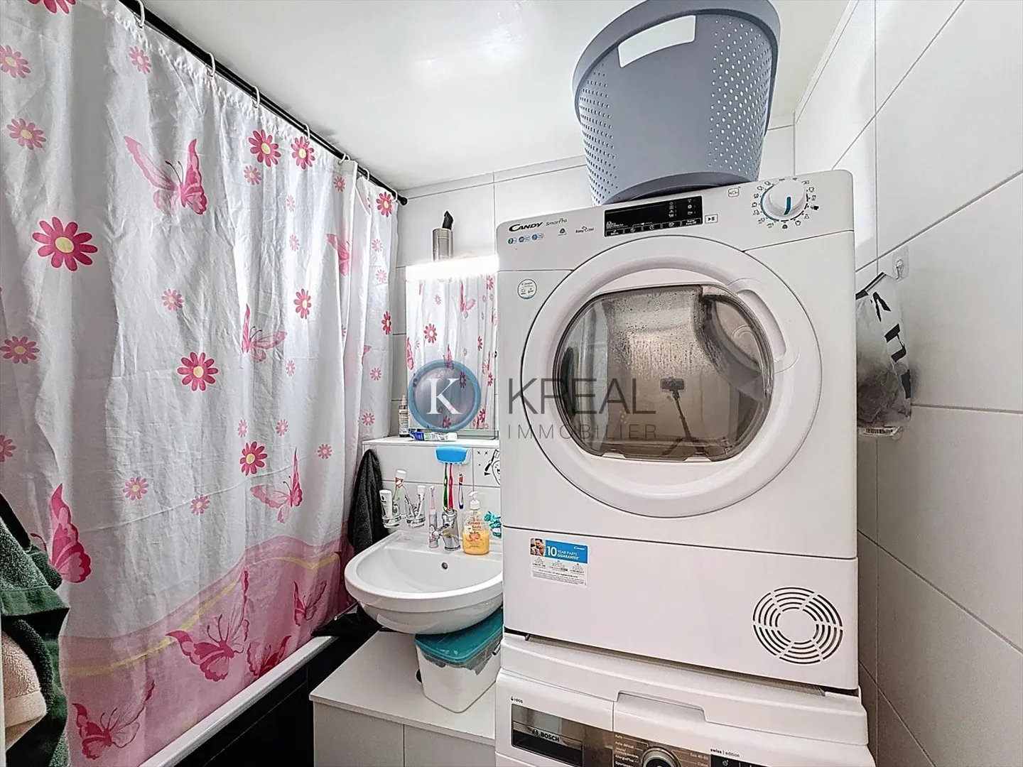 Ideal location in the heart of Bussigny, close to all amenities (shops, schools, and public transport) - Photo 6 of 9