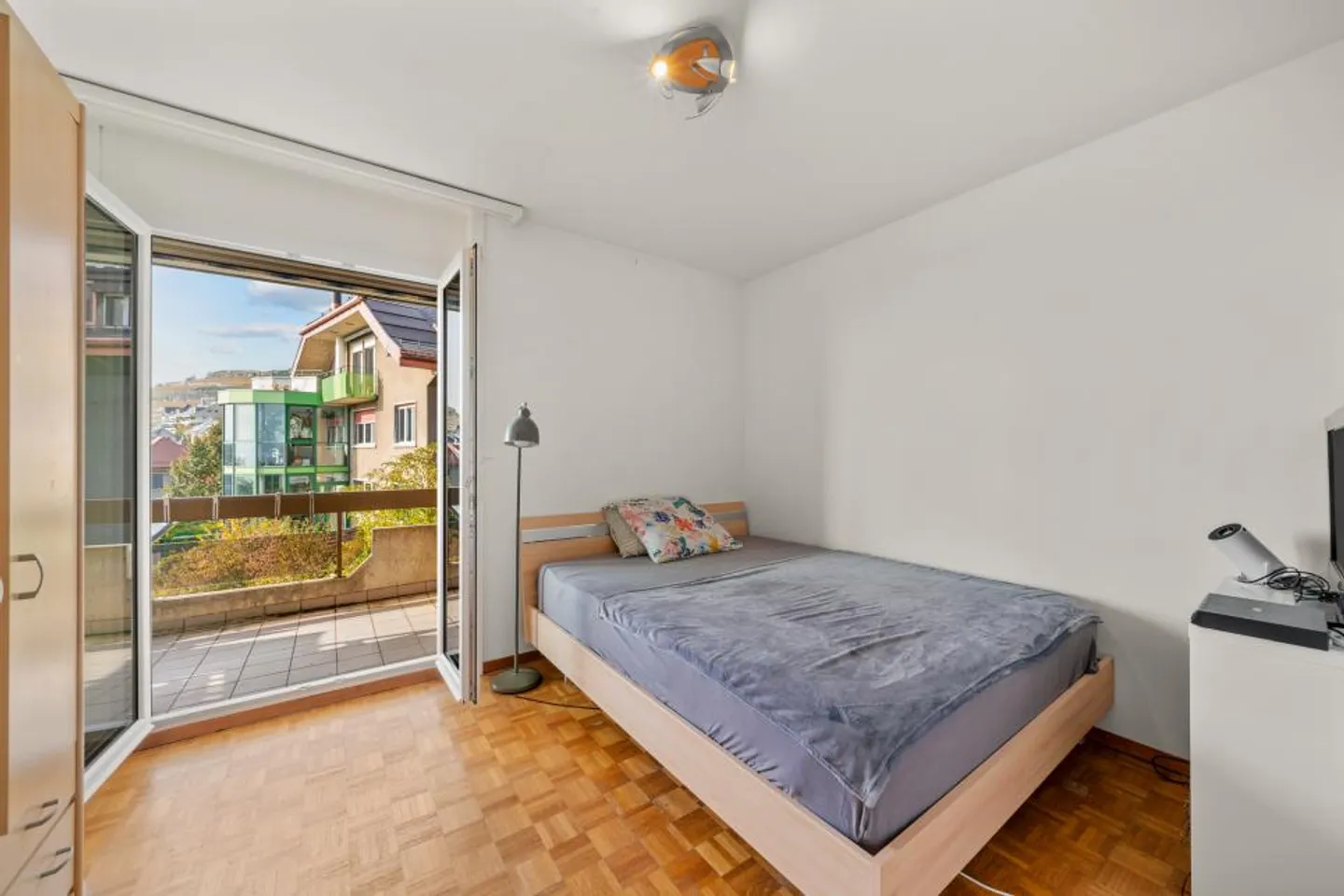 Penthouse with a view of the gates of Vevey - Photo 7 of 9