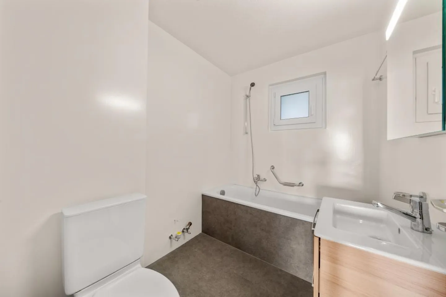 Penthouse with a view of the gates of Vevey - Photo 9 of 9