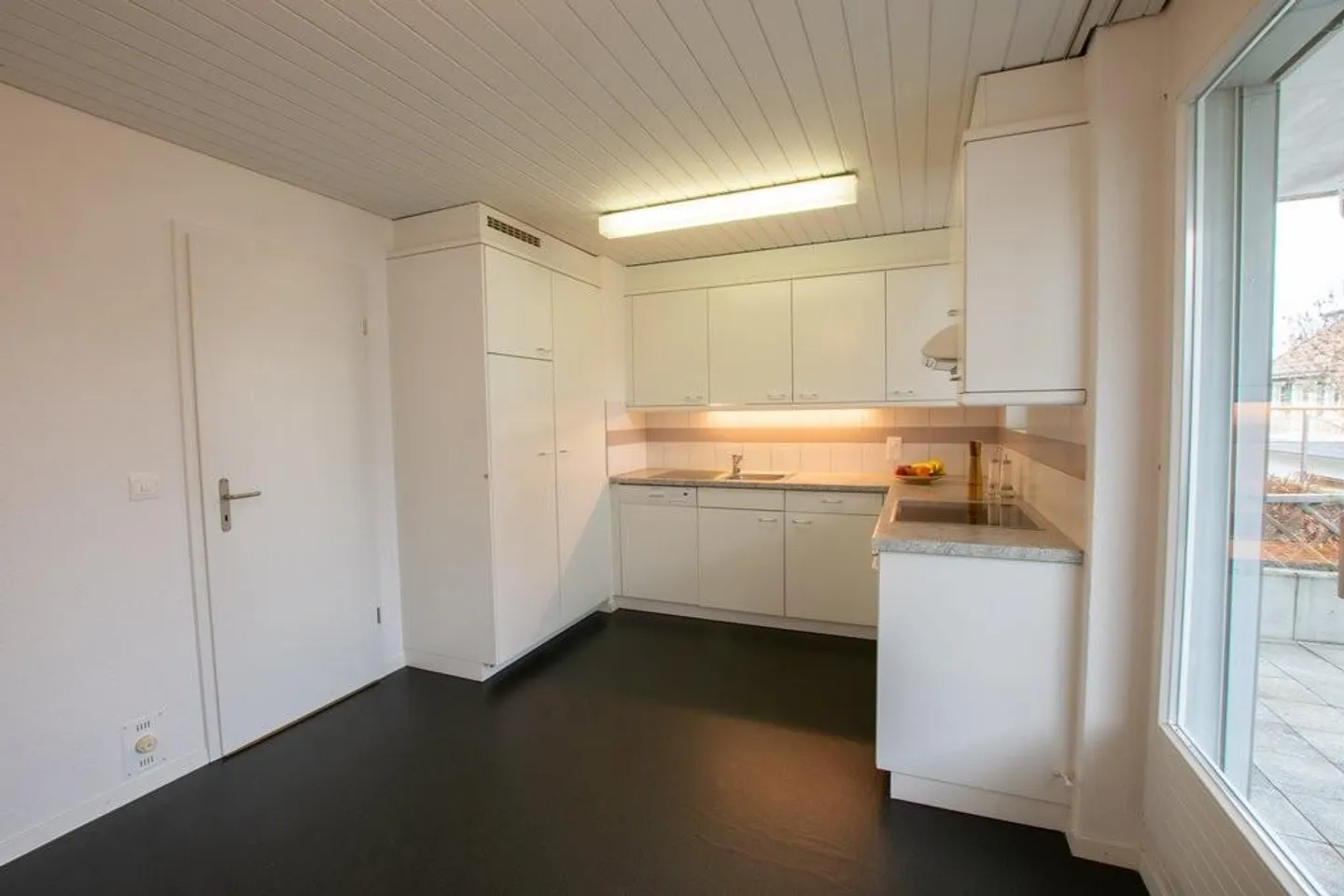 Appartement 4.5 pièces au cœur de Kirchberg à louer ! - Photo 2 sur 12
