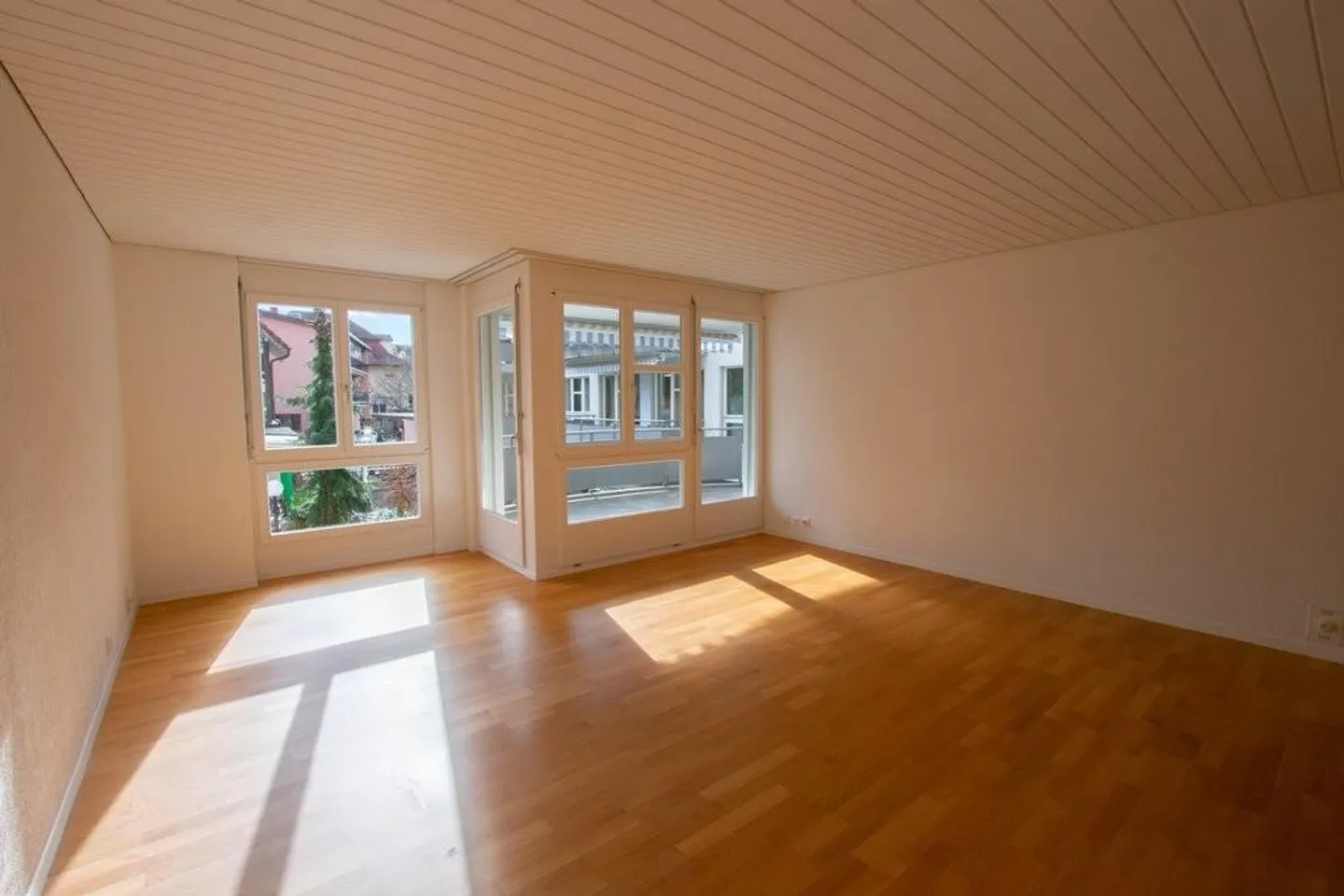 Appartement 4.5 pièces au cœur de Kirchberg à louer ! - Photo 4 sur 12