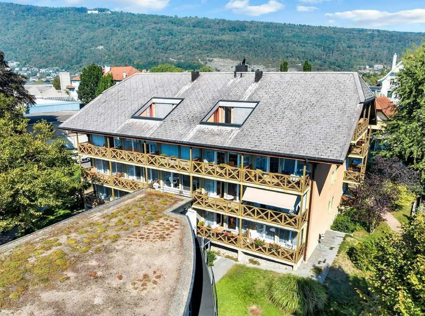 VILLA COLLECTIVE  (ehem. Villa Sutter Nidau) - Foto 3 von 3