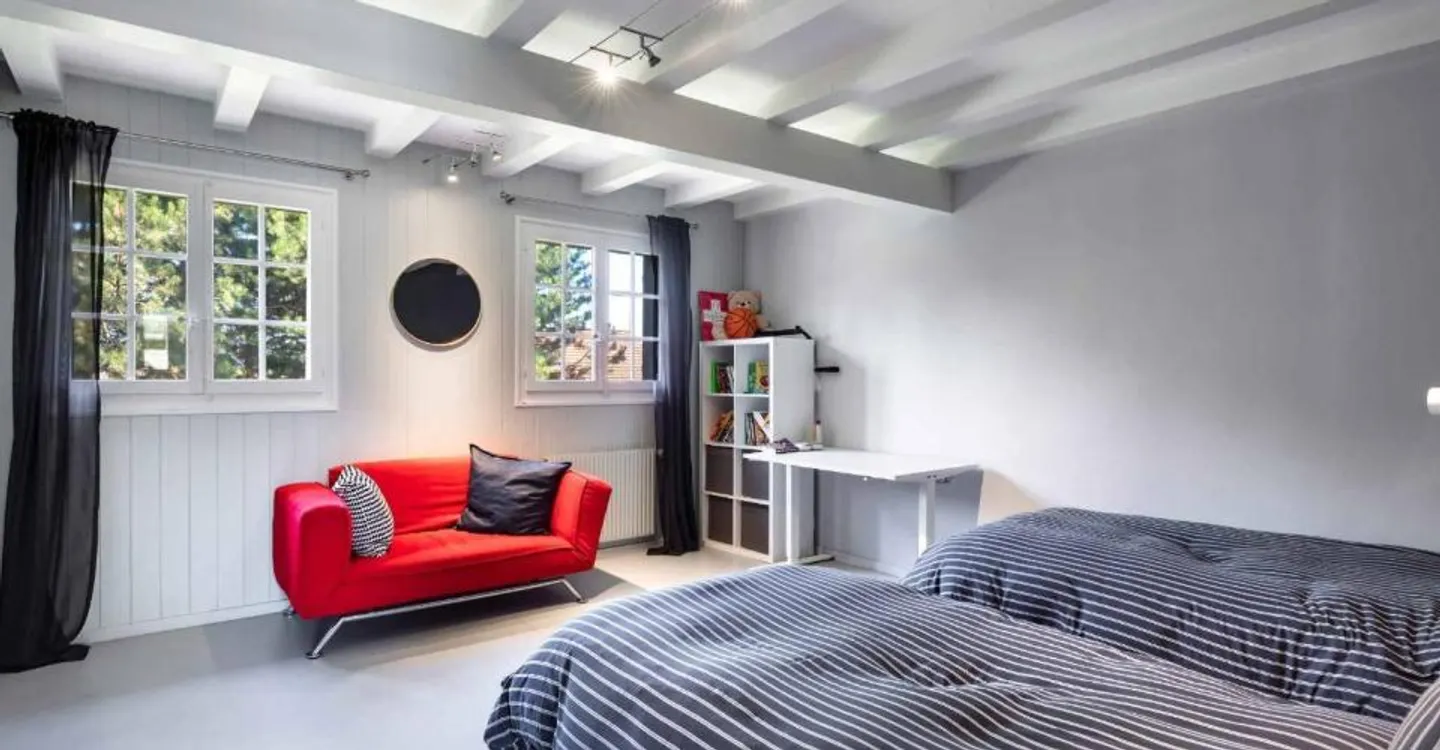 Superb 7.5-room property in the heart of a highly sought-after neighborhood - Photo 11 of 11