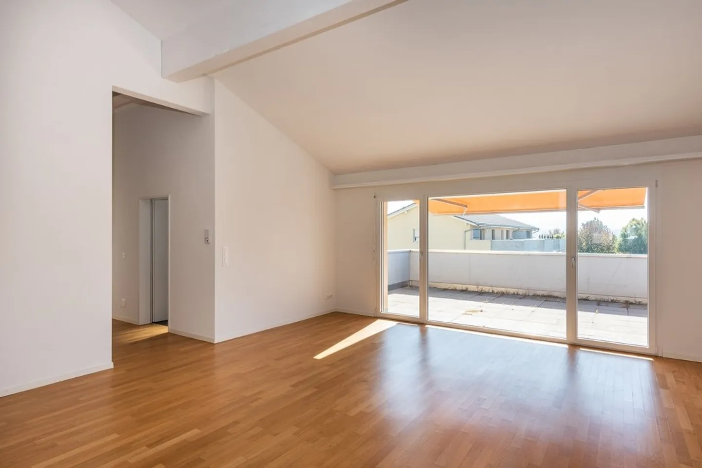 Vivere in una posizione tranquilla - Buono per il trasloco incluso - Foto 2 di 8