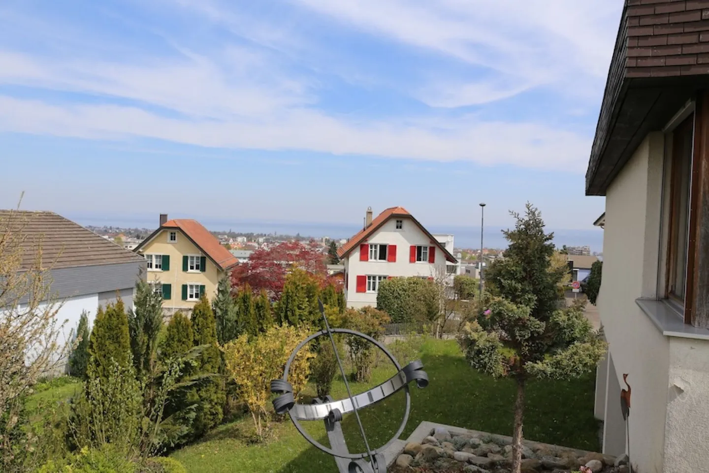 Villa mit Seesicht und Bauland - Foto 4 von 13