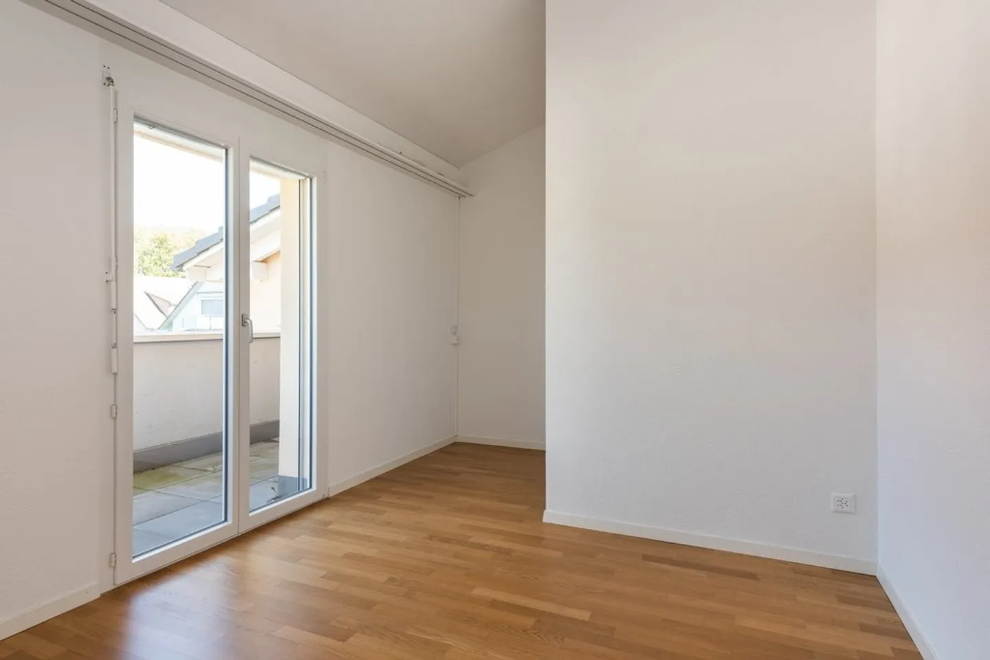 Vivere in una posizione tranquilla - Buono per il trasloco incluso - Foto 4 di 8