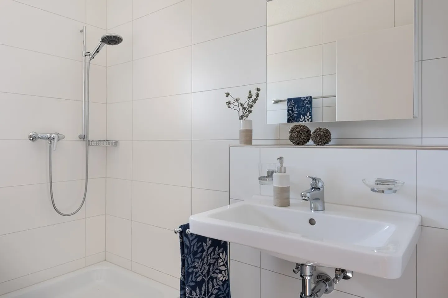 Vivere in una posizione tranquilla - Buono per il trasloco incluso - Foto 6 di 8