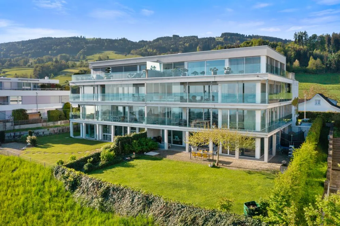 Unique Garden Apartment with Dream View - Photo 9 of 10