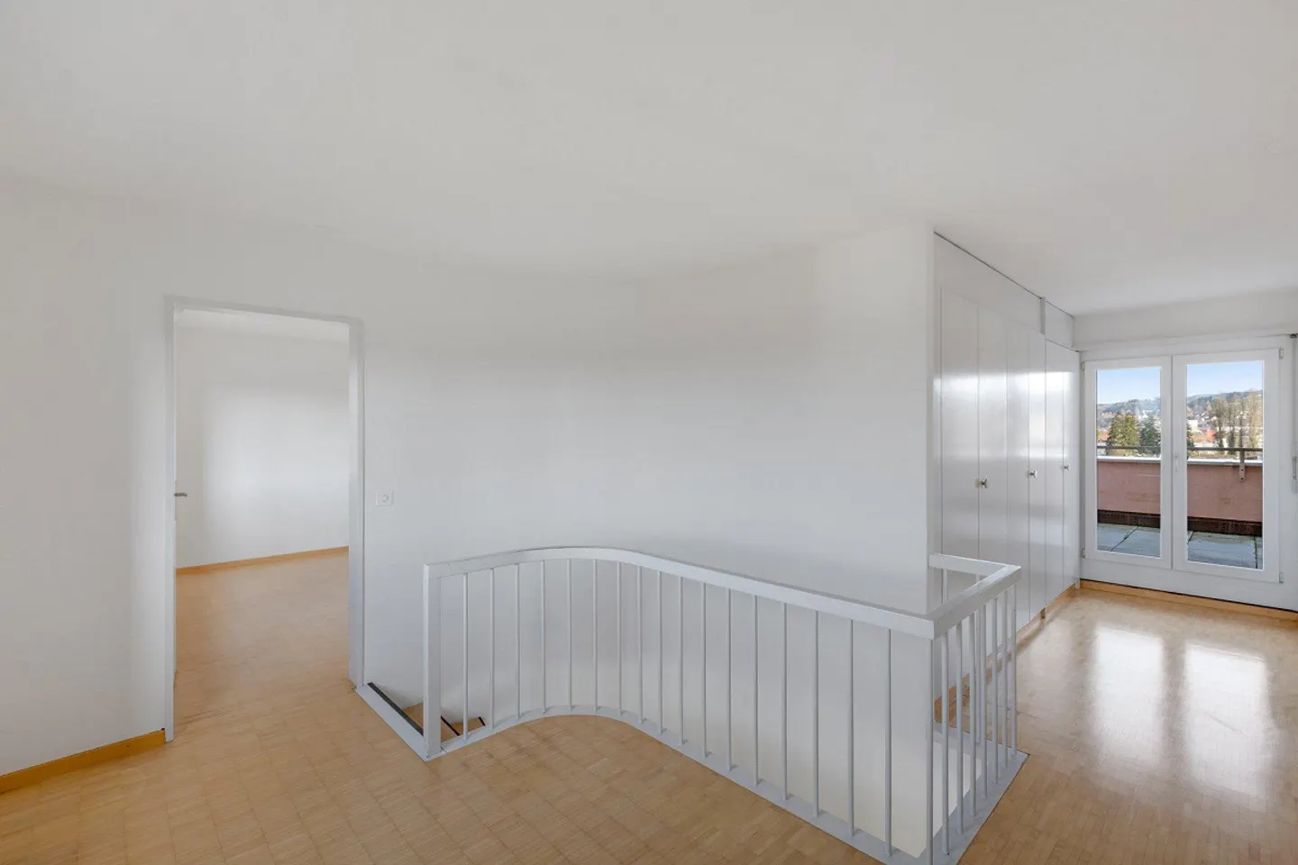 Vivere su 2 piani con balcone e terrazza - Foto 2 di 10