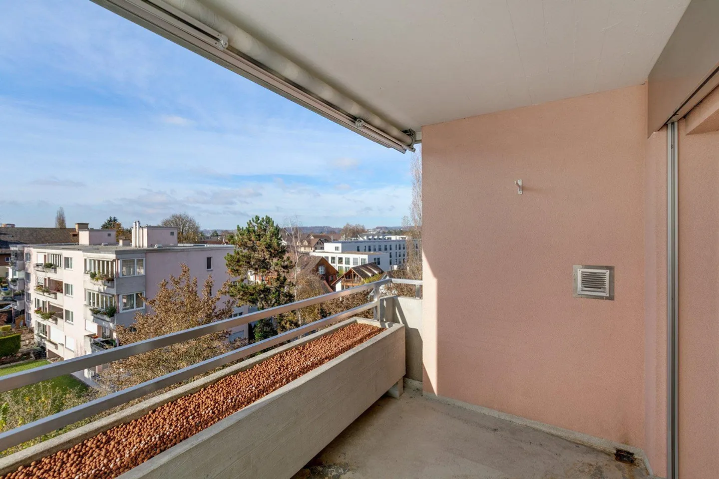 Vivere su 2 piani con balcone e terrazza - Foto 9 di 10