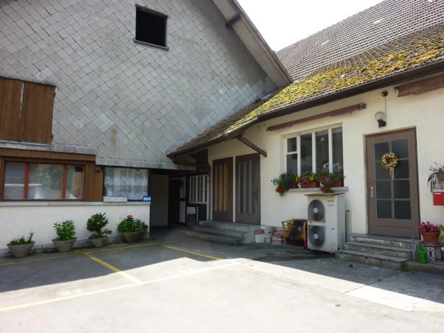 Workshop on the ground floor including 2 parking spaces and storage room - Limited until... - Photo 1 of 4