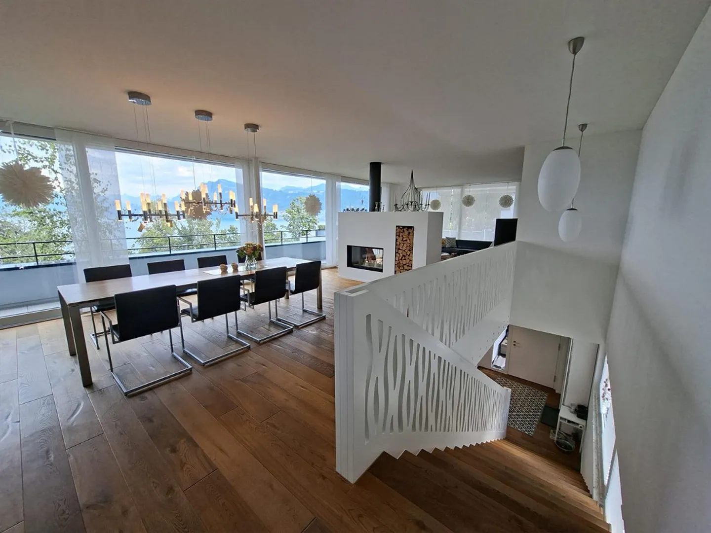 Maison individuelle moderne de 6½ pièces avec vue sur le lac et la montagne - Photo 4 sur 15