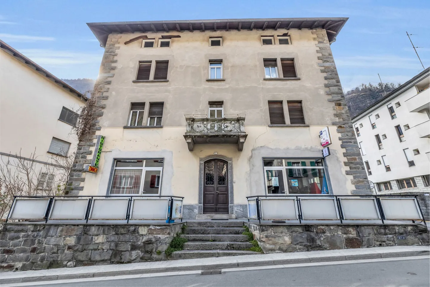 Edificio commerciale e residenziale storico - Foto 11 di 14