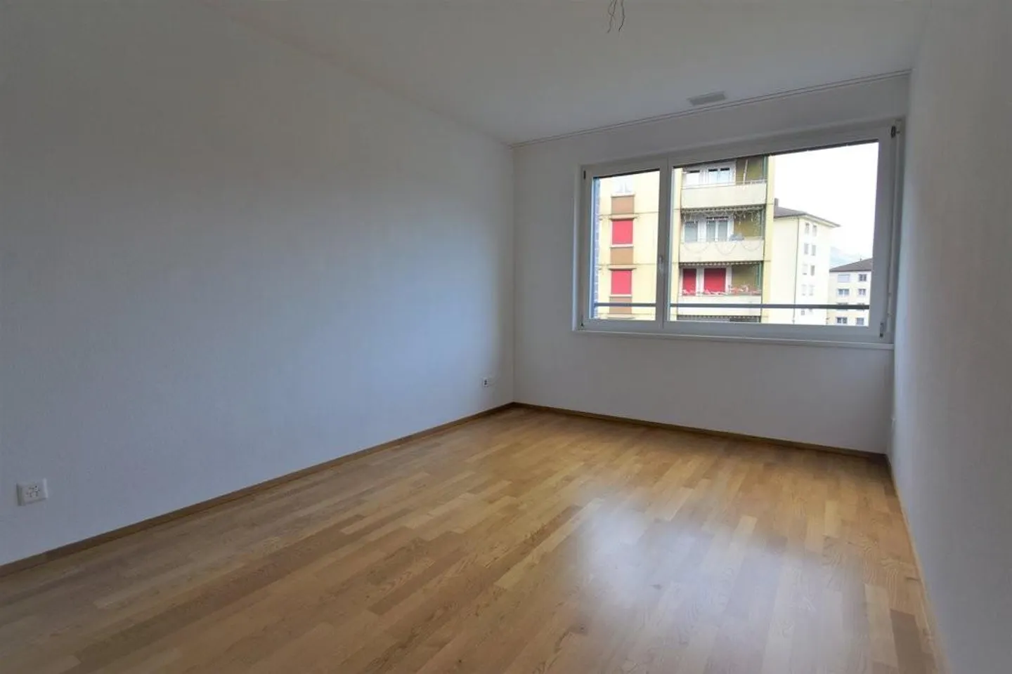 Appartement spacieux de 3,5 pièces dans un emplacement central - Photo 6 sur 9