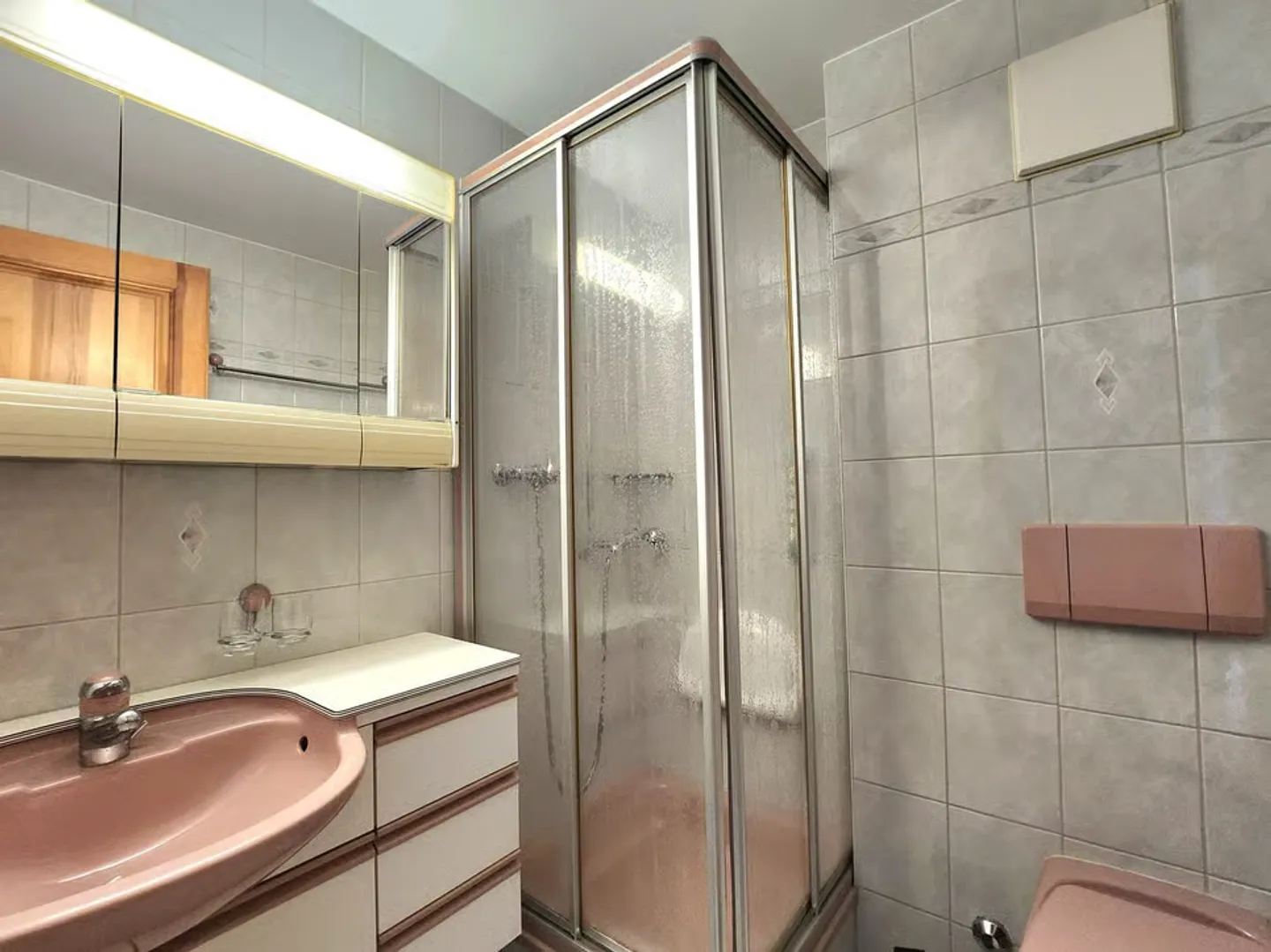 Charming 2.5 room apartment with magnificent view in St-Martin (Val d'Hérens) - Photo 11 of 12