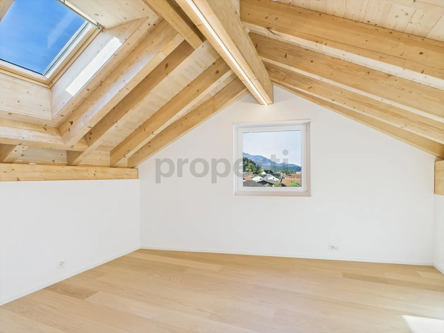 Duplex for rent - Photo 7 of 13