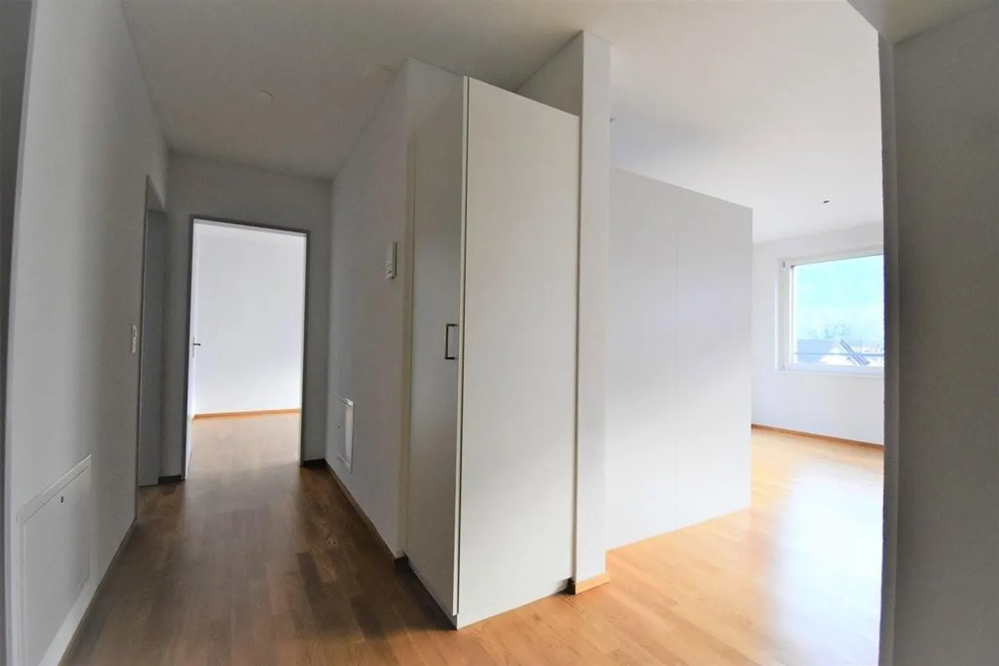 Appartement spacieux de 3,5 pièces dans un emplacement central - Photo 8 sur 9