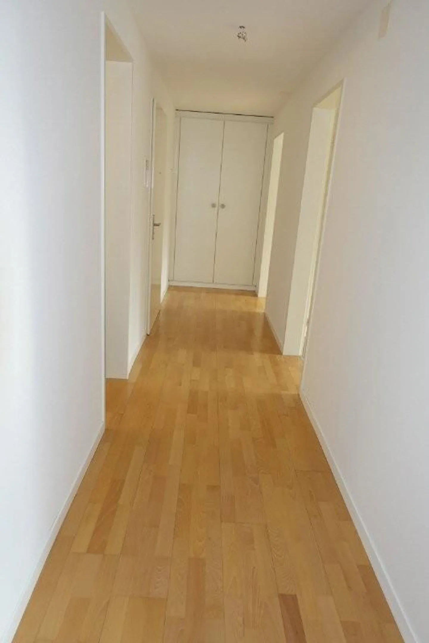 Townhouse with lake view - Photo 5 of 7