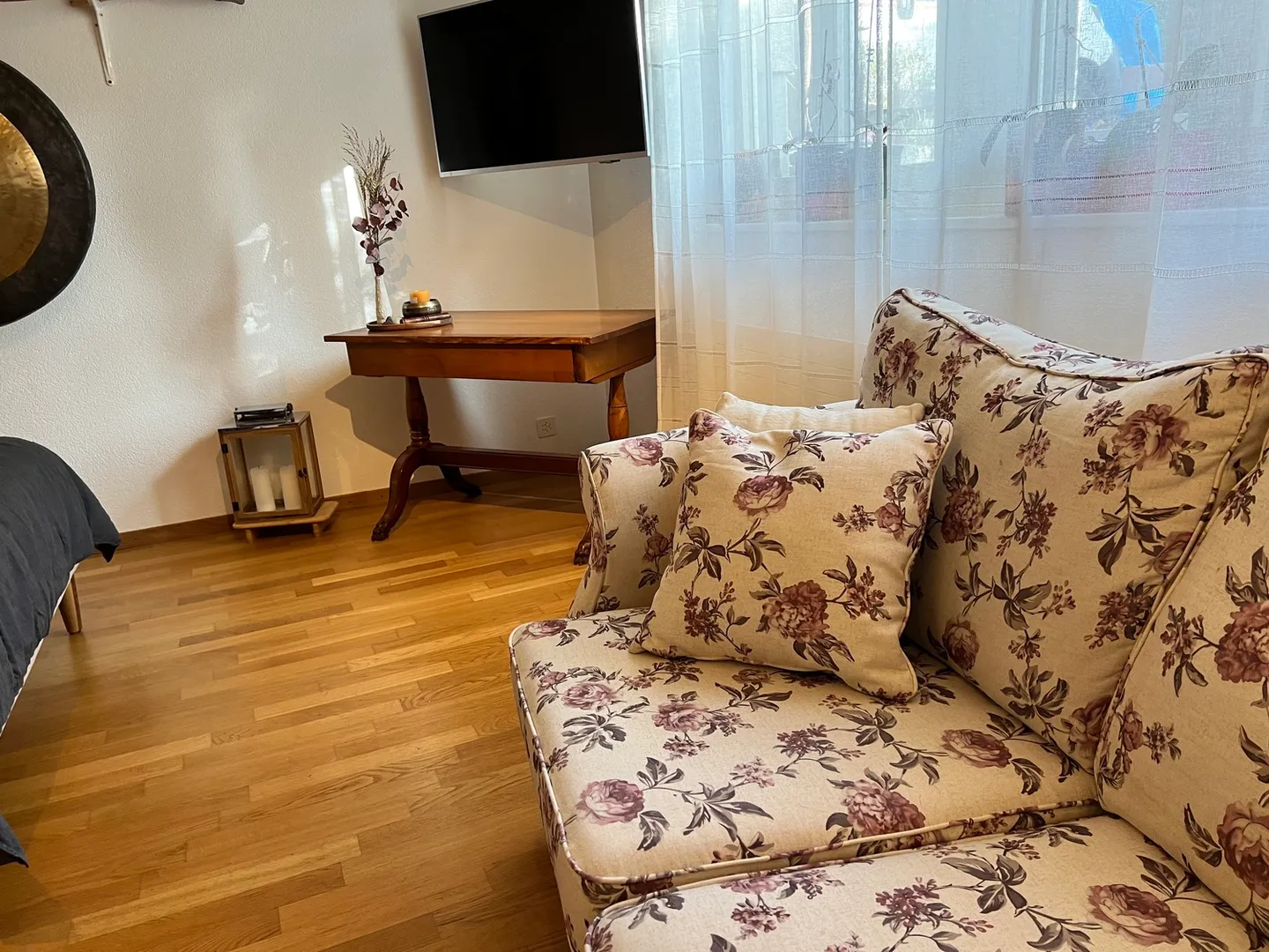 STUDIO IN THUN (BE), FURNISHED, TEMPORARY - Photo 2 of 7