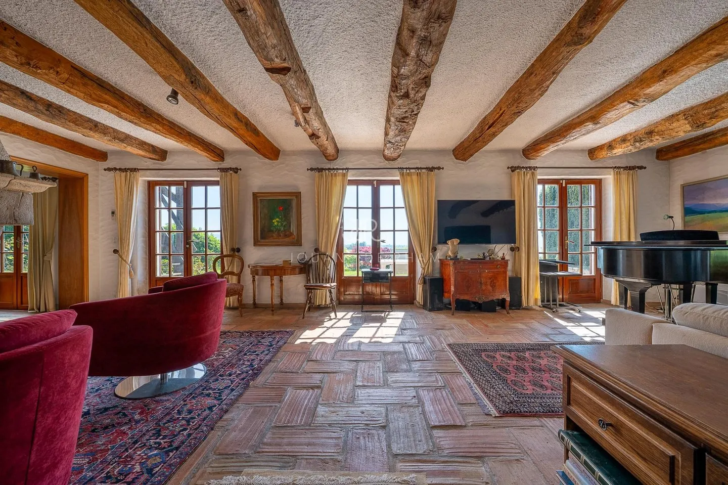 House in the village with lake and Mont Blanc views - Photo 6 of 13