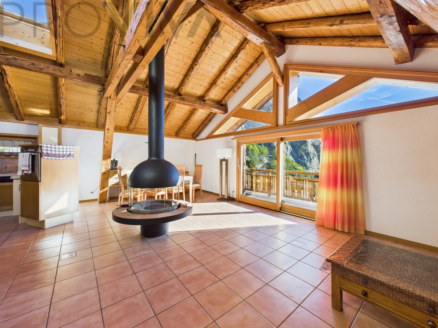 Oggetto preferito a Vens: chalet luminoso con studio - Foto 3 di 9