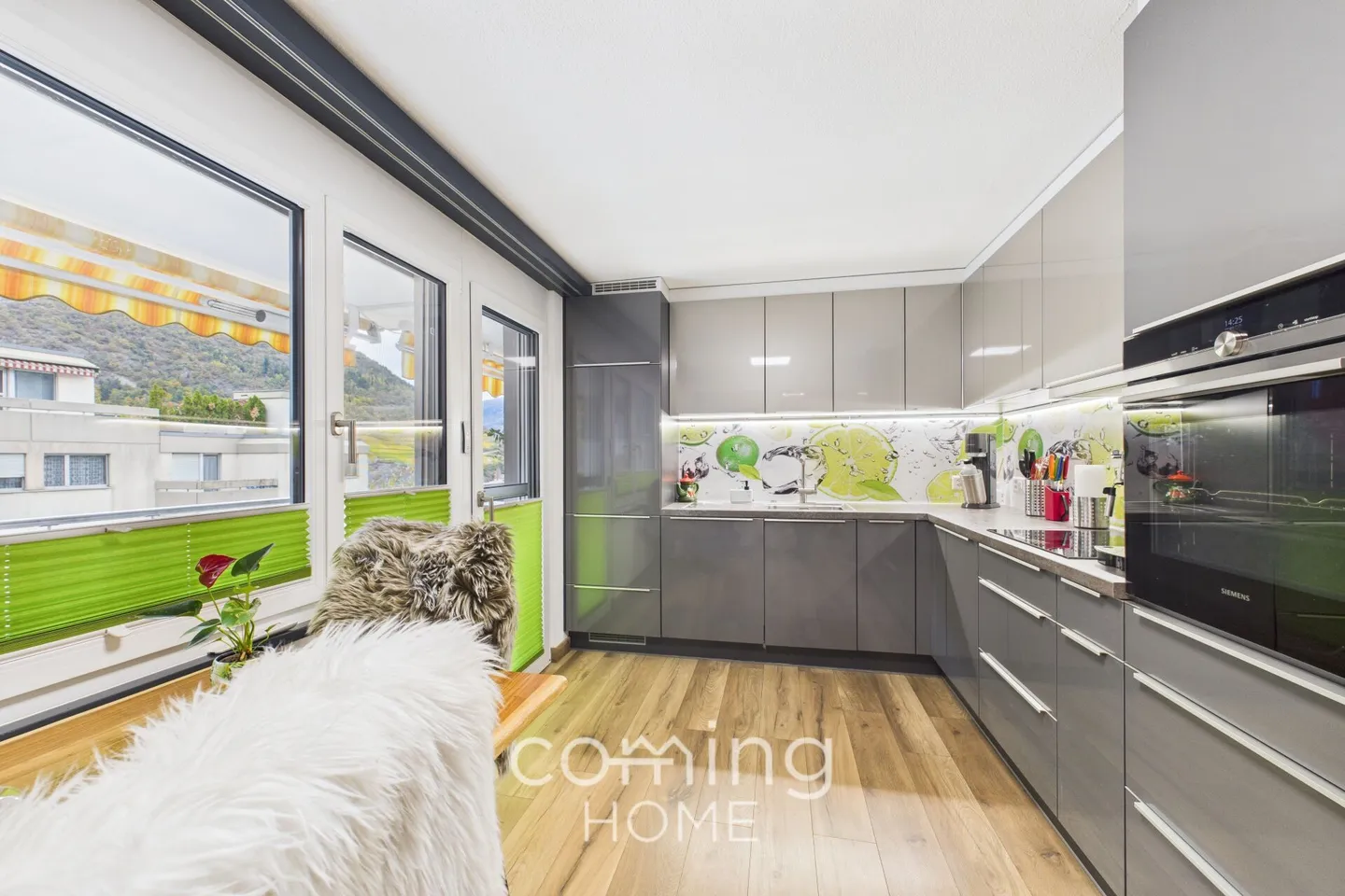 Vivere comodamente con brevi distanze - appartamento ben tenuto di 4,5 locali con balcone - Foto 1 di 14