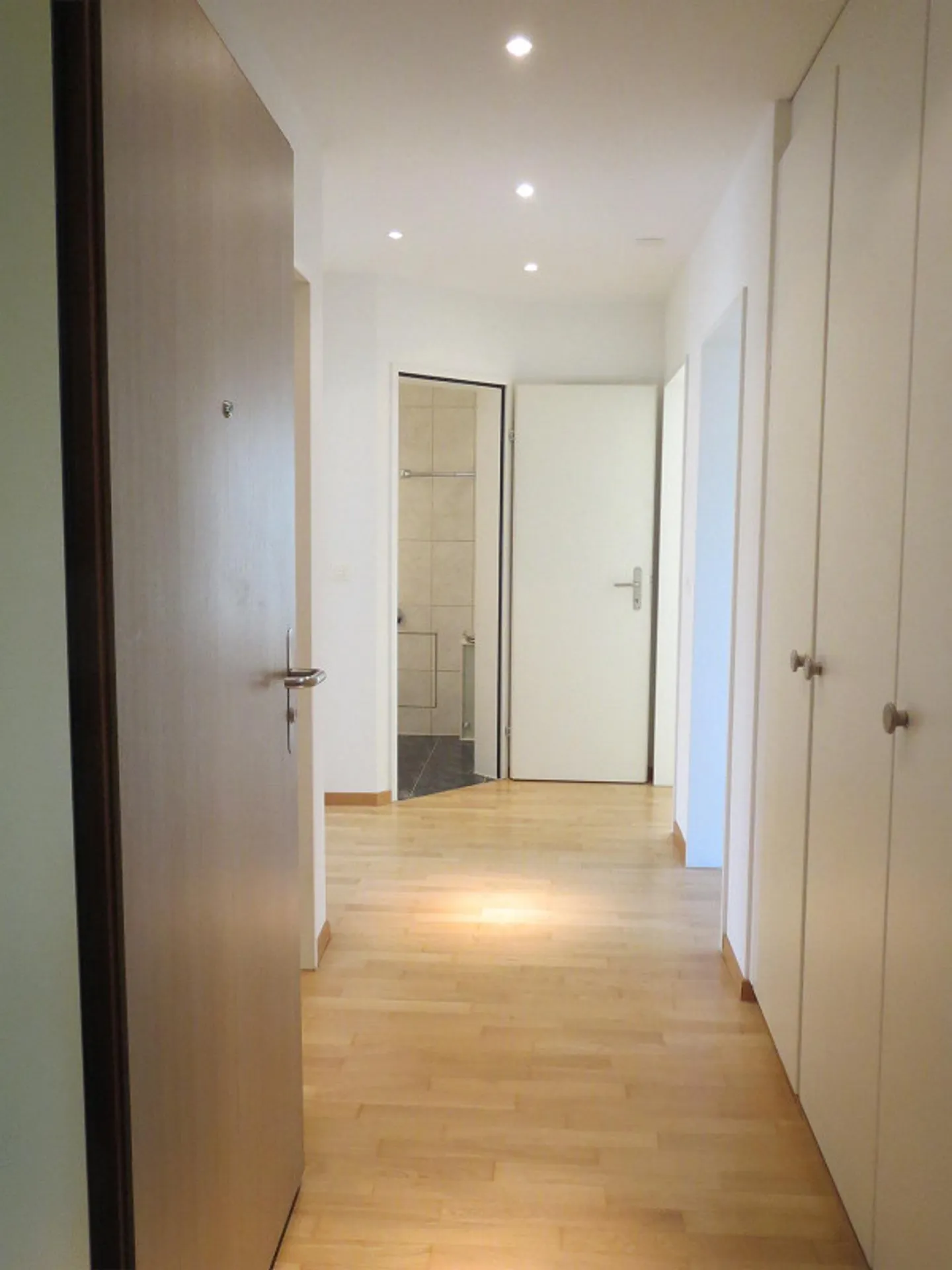 3.5-Zimmerwohnung an zentraler Lage, befristet bis 30.09.2027 - Foto 7 von 8
