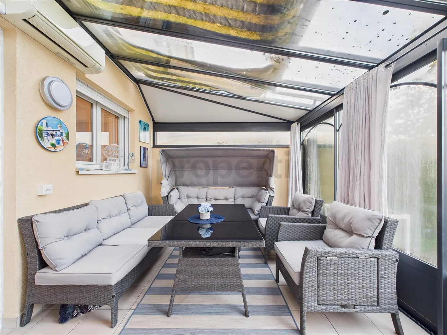 Wunderschön renoviertes 5,5-Zimmer-Haus in Genthod - Komfort, Modernität und Lebensqualität - Foto 9 von 11