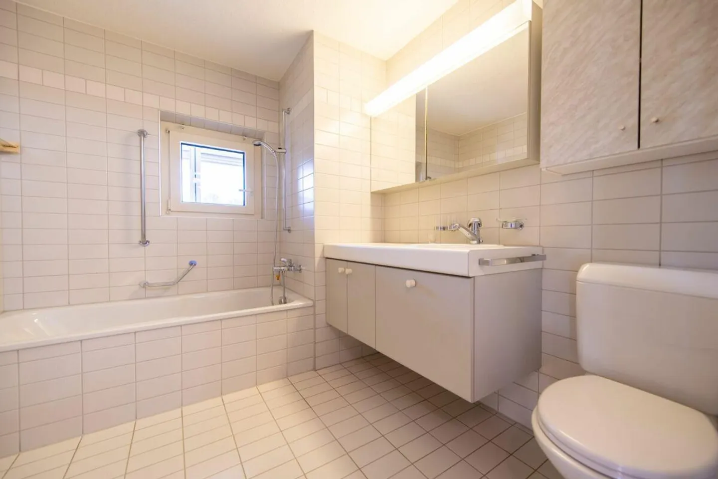 Centrale e tranquilla: Luminoso appartamento duplex di 3,5 locali con giardino d'inverno... - Foto 9 di 21