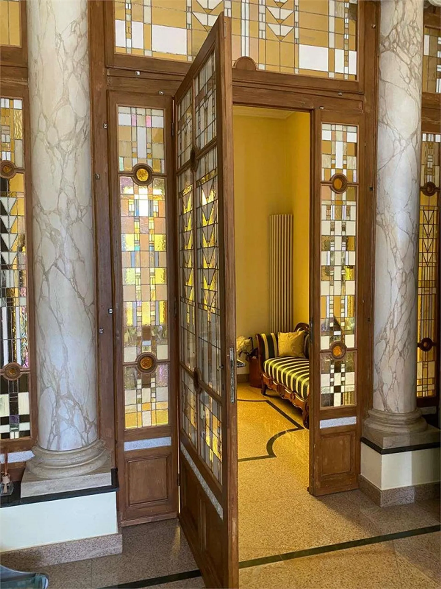 Charming Breganzona Estate Surrounded by Greenery - Photo 4 of 13