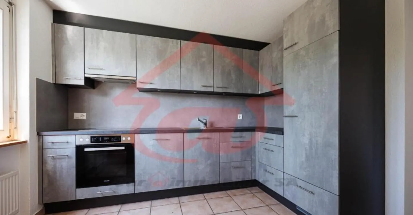 3-room apartment on the 2nd floor - Photo 1 of 13