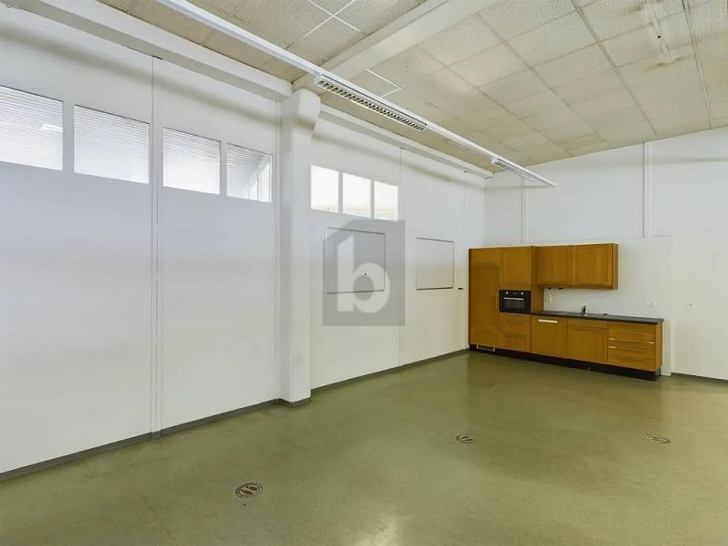 A LOT OF SPACE FOR FREE DESIGN - Photo 3 of 4