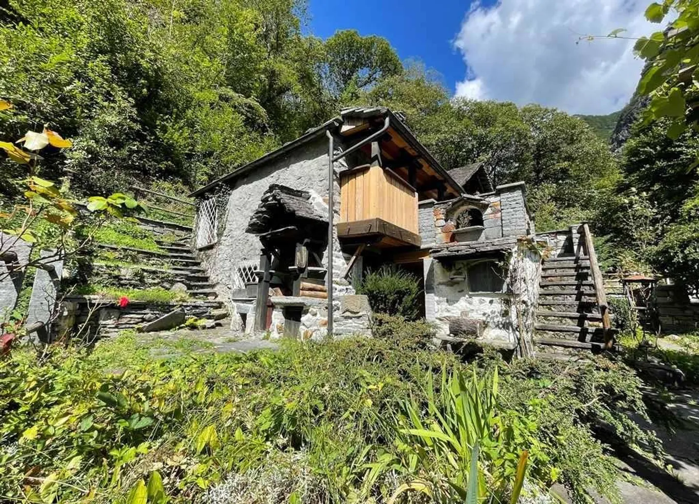 Beautiful 3-room rustic house with private garden and beautiful view... - Photo 3 of 15