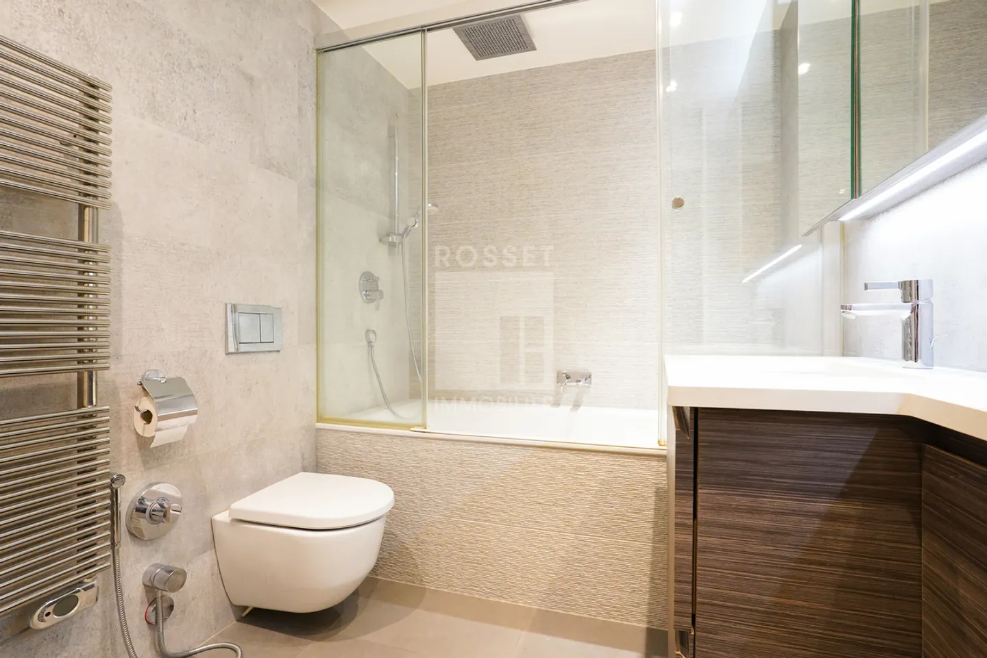 Exclusive: Beautiful 5-room apartment on a high floor - Photo 9 of 9