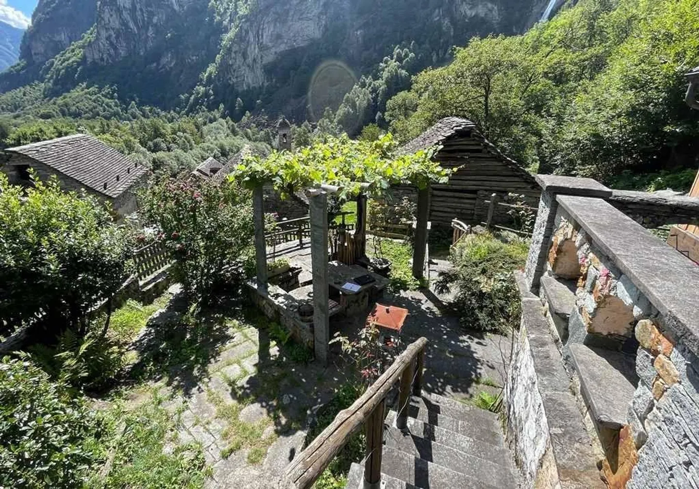 Beautiful 3-room rustic house with private garden and beautiful view... - Photo 5 of 15