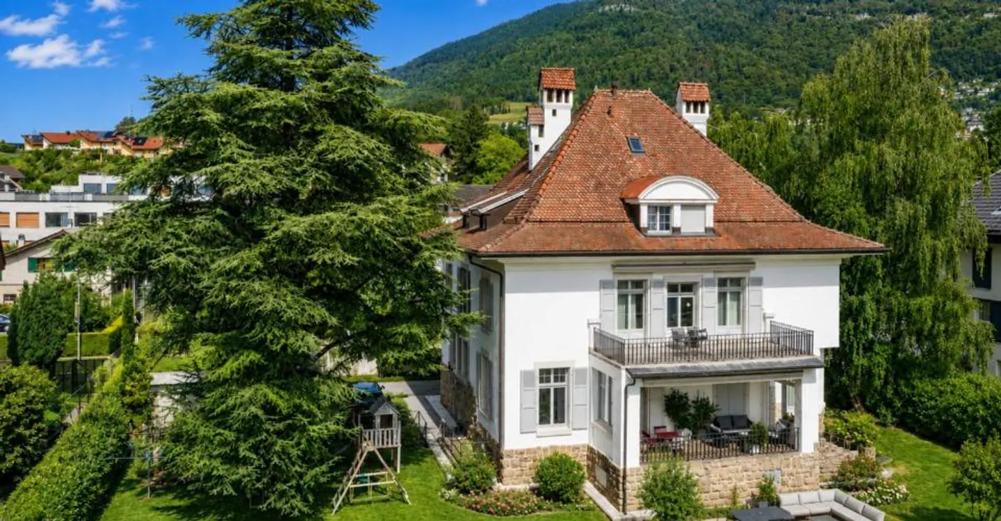 An exceptional property in the heart of Saint-Légier - Photo 3 of 12