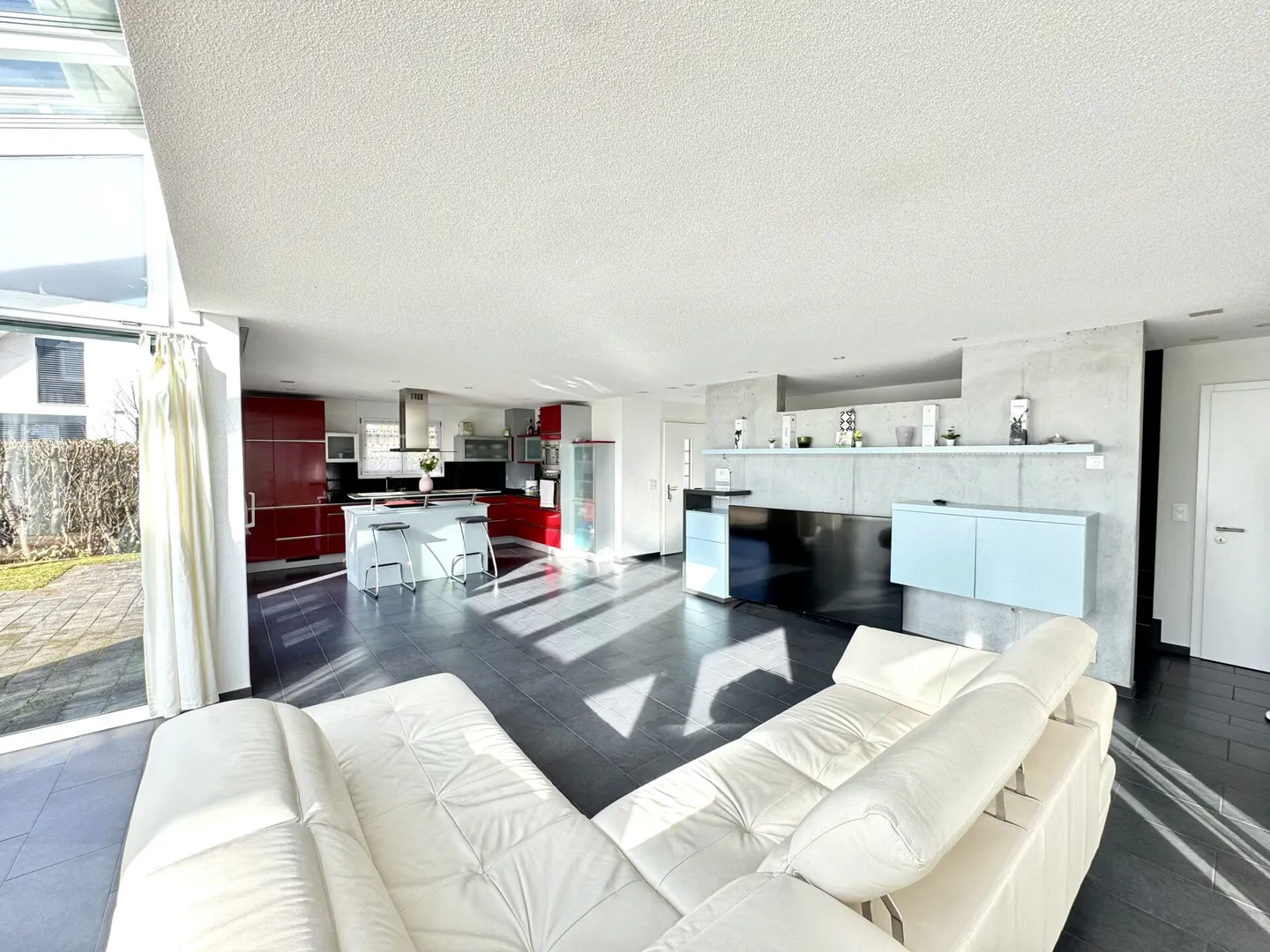 Casa unifamiliare esclusiva - Foto 4 di 36