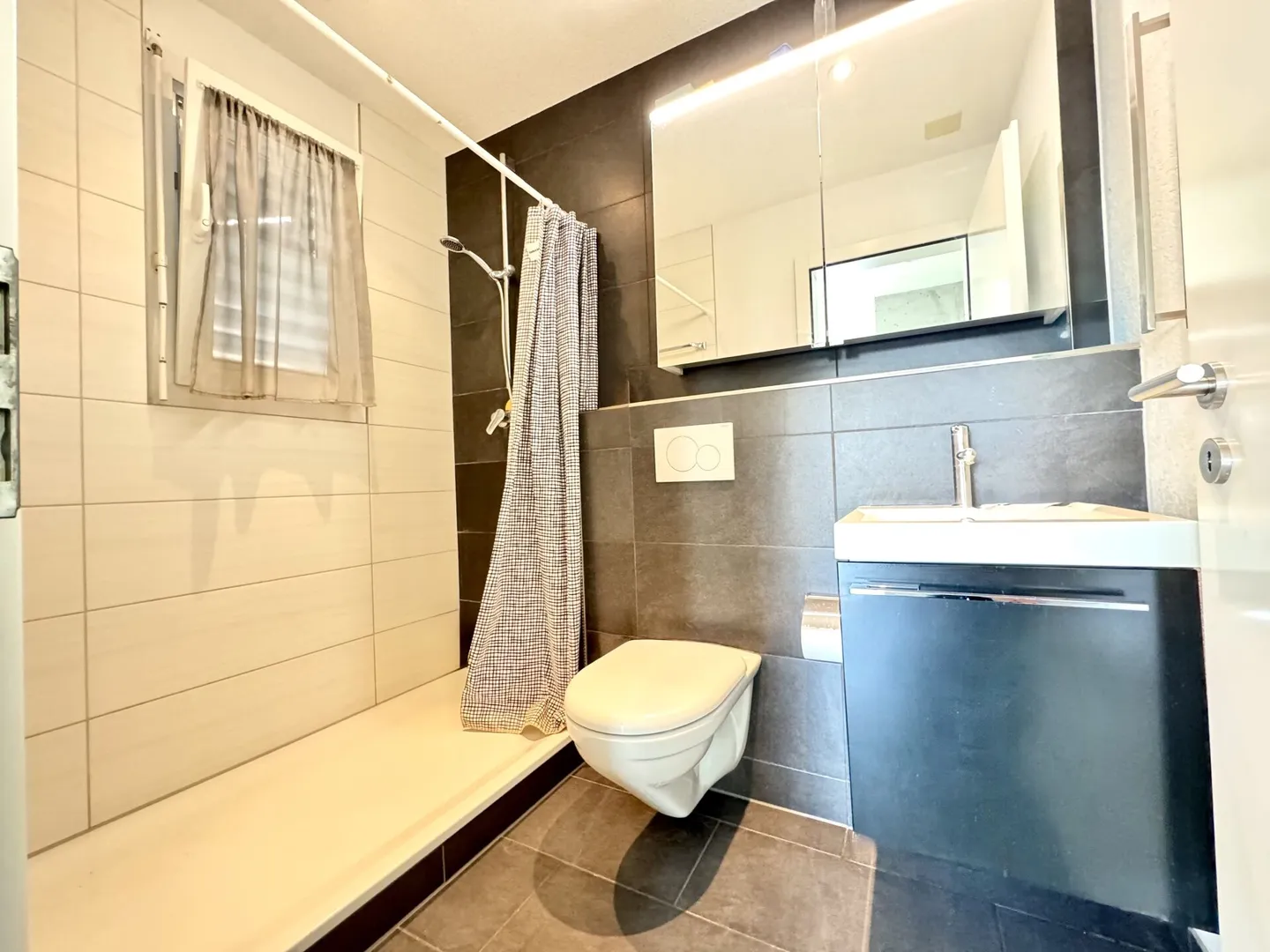 Casa unifamiliare esclusiva - Foto 15 di 36